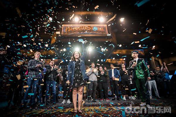  电竞女将巾帼不让，女子赛表现抢眼