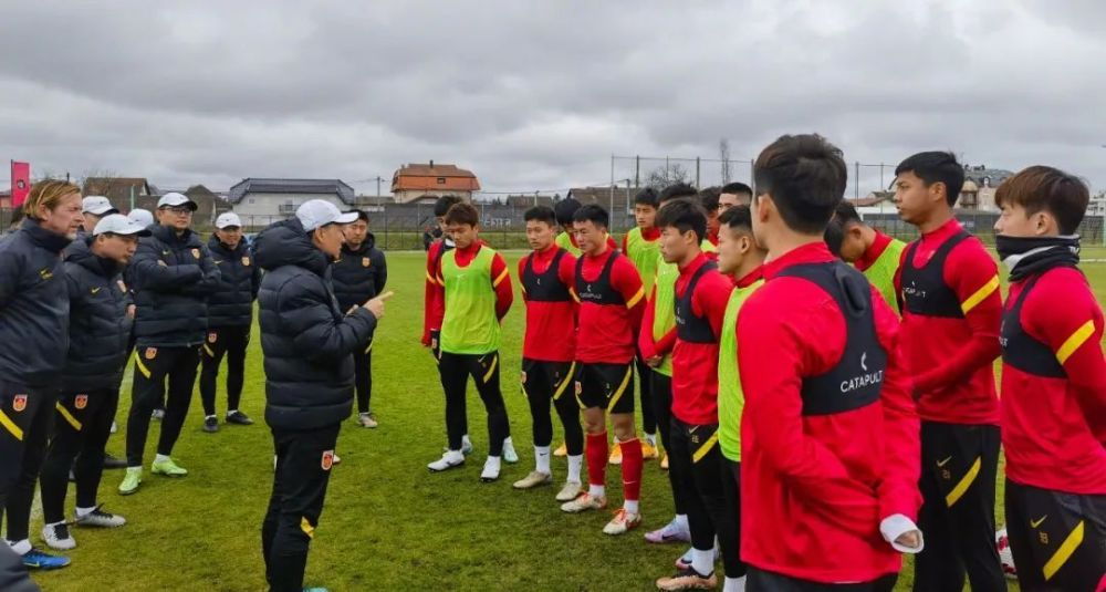  海外拉练归来，球队磨合渐入佳境