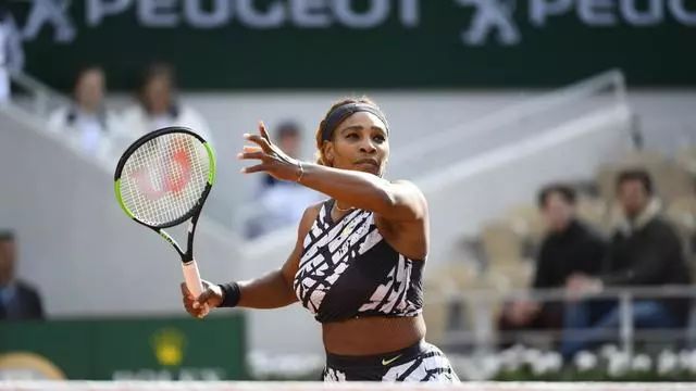  小威廉姆斯复出首秀，澳网赛场再现黑珍珠风采