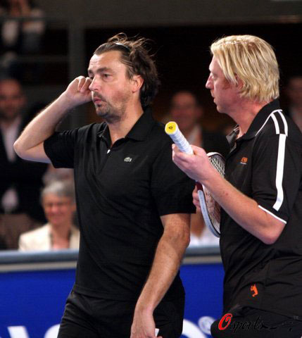  网球名宿贝克尔执教青年队，开启特训营招募