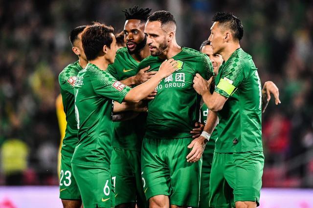  归化球员融入加速，国家队实力显著提升  