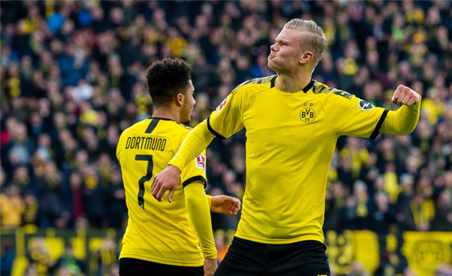  哈兰德戴帽，多特蒙德大胜柏林联合登榜首