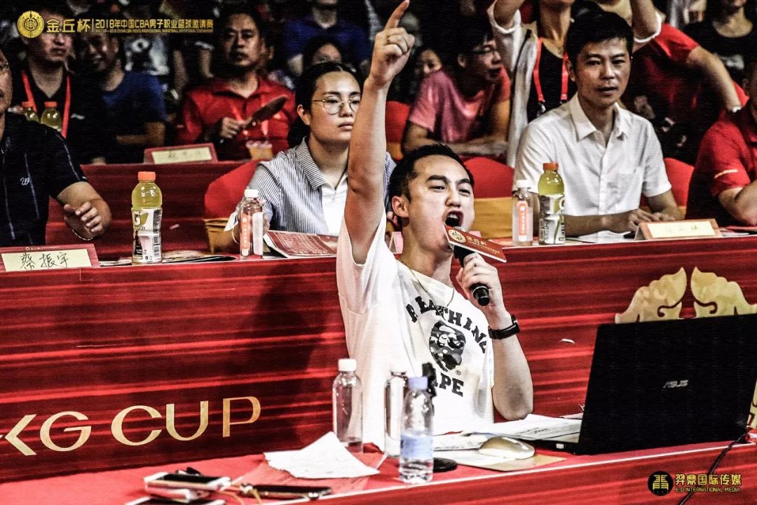 丘里奇ACE雨轰炸对手防线全面崩溃