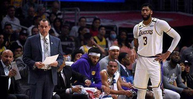 蒂姆底线相持显威力克名将成功复仇